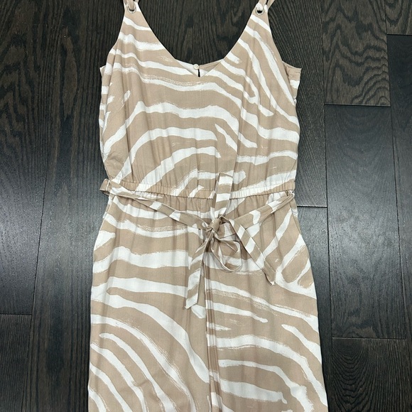 Jumpsuit - Picture 1 of 5